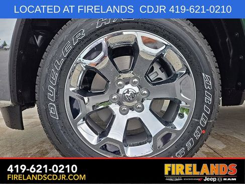New 2026 RAM 1500 4x4 Crew Cab image 10