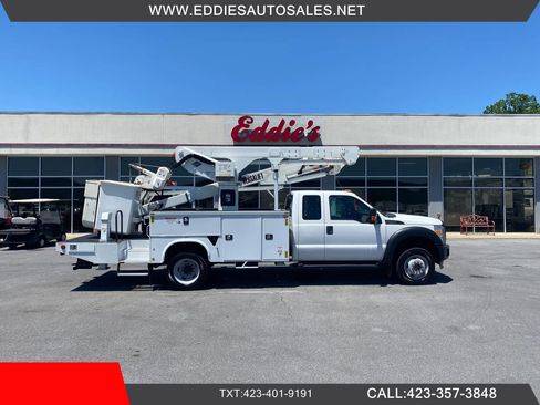 Used 2014 Ford F550 4x4 SuperCab Super Duty image 1