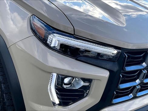 Certified 2023 GMC Canyon AT4 w/ AT4 Premium Package image 33