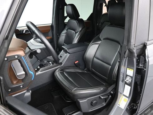 Used 2023 Ford Bronco Outer Banks image 10