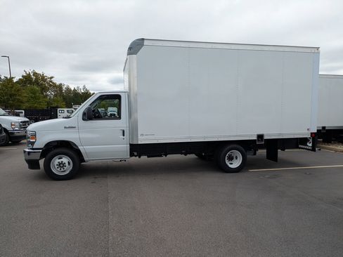 New 2026 Ford E-350 and Econoline 350 Super Duty w/ Power Equipment Group image 5