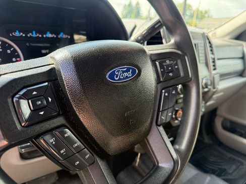 Used 2017 Ford F350 XLT w/ Snow Plow Prep Package AWD/4WD image 22