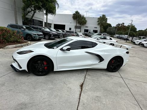 Used 2024 Chevrolet Corvette Stingray Coupe w/ 1LT RWD image 31