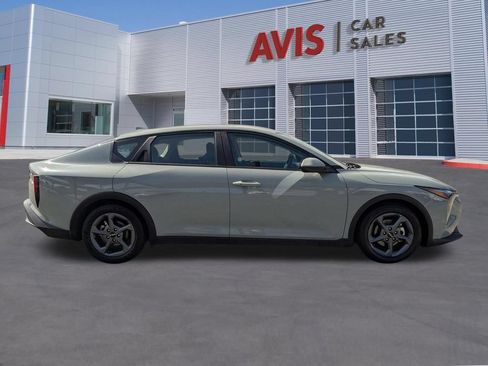 Used 2025 Kia K4 FWD image 7