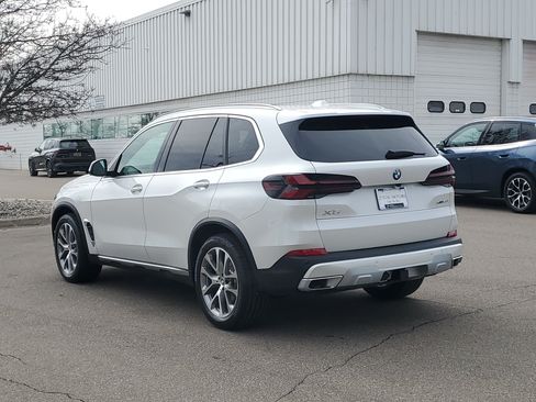 New 2026 BMW X5 xDrive40i AWD/4WD image 2