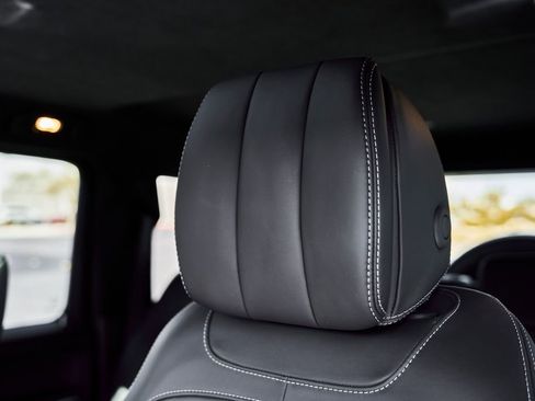 Used 2022 Mercedes-Benz G 63 AMG 4MATIC w/ Seat Comfort Package image 45