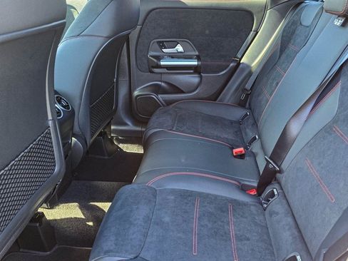 New 2025 Mercedes-Benz GLA 250 4MATIC image 30