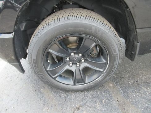 Used 2022 RAM 1500 Big Horn AWD/4WD image 15