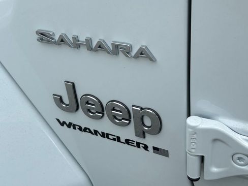 New 2024 Jeep Wrangler Unlimited Sahara AWD/4WD image 16