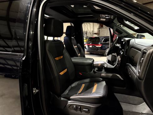 Used 2023 GMC Sierra 2500 AT4 w/ AT4 Preferred Package AWD/4WD image 26