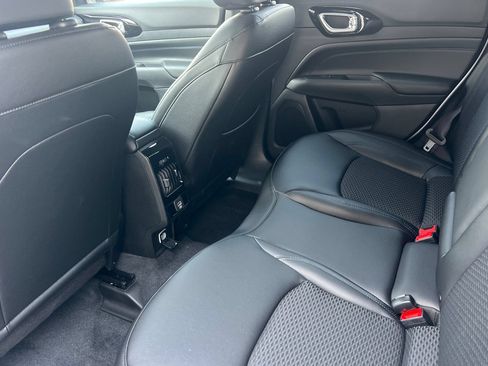 New 2026 Jeep Compass Latitude AWD/4WD image 11