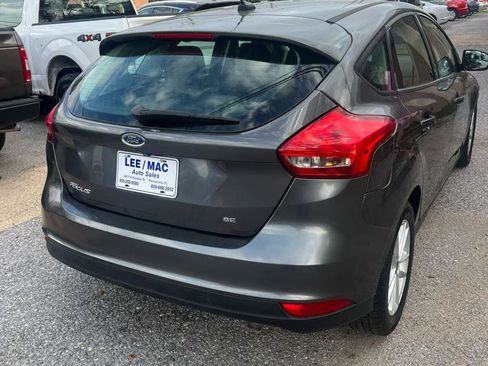 Used 2018 Ford Focus SE image 5