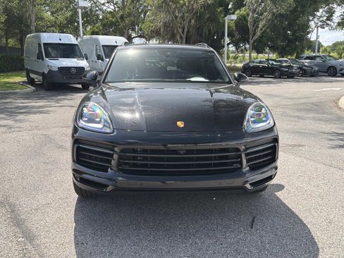 Used 2023 Porsche Cayenne Platinum Edition AWD/4WD image 8