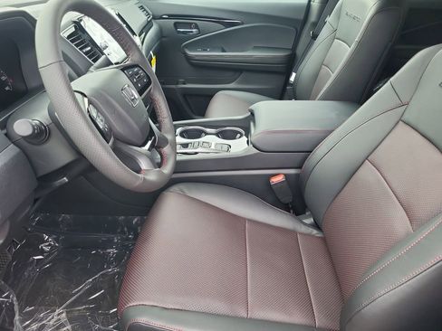 New 2026 Honda Ridgeline Black Edition image 8
