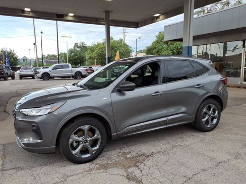 Certified 2024 Ford Escape ST-Line w/ Tech Pack #1 AWD/4WD image 6