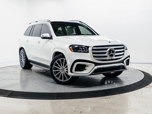 Used 2024 Mercedes-Benz GLS 450 4MATIC image 1