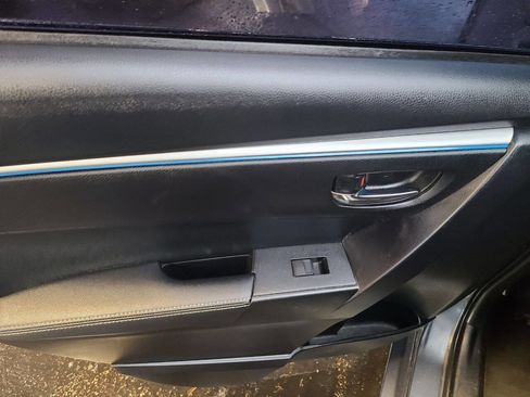 Used 2016 Toyota Corolla S Special Edition image 26