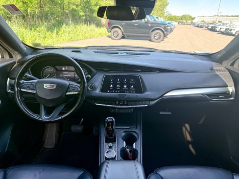 Used 2020 Cadillac XT4 Premium Luxury w/ Cold Weather Package AWD/4WD image 22