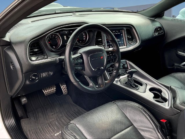 Used 2017 Dodge Challenger R/T Scat Pack RWD image 17