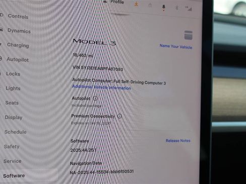 Used 2023 Tesla Model 3 Standard Range image 18
