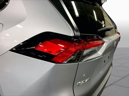 Used 2025 Toyota RAV4 XLE w/ Weather Package AWD/4WD image 29