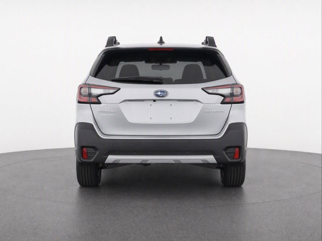Used 2020 Subaru Outback Limited AWD/4WD image 7
