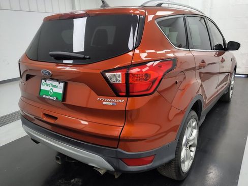Used 2019 Ford Escape Titanium AWD/4WD image 9