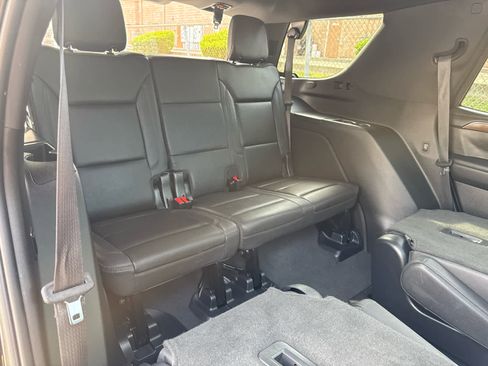 Used 2023 Chevrolet Tahoe High Country AWD/4WD image 34