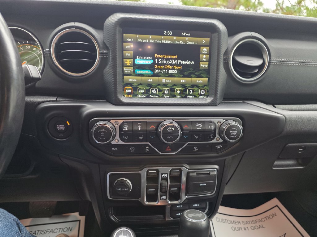Used 2022 Jeep Wrangler Unlimited Sahara w/ Cold Weather Group AWD/4WD image 36