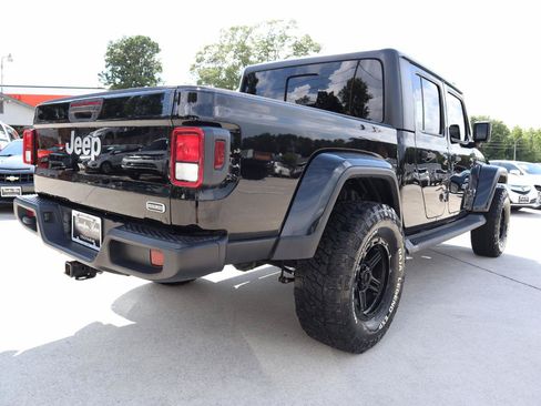 Used 2020 Jeep Gladiator Overland w/ Trailer Tow Package AWD/4WD image 7