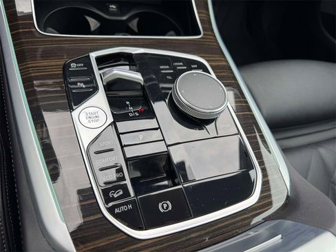 Certified 2024 BMW X5 xDrive40i w/ M Sport Package image 15