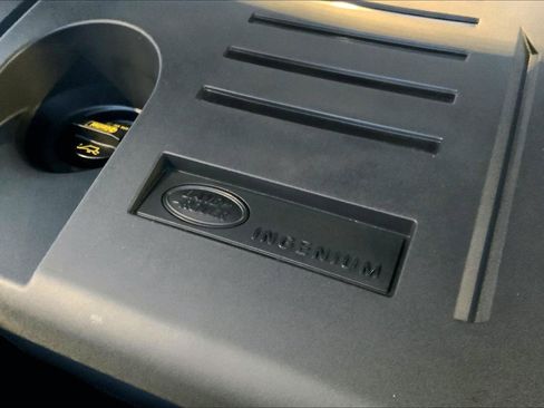 Used 2024 Land Rover Range Rover SE image 32