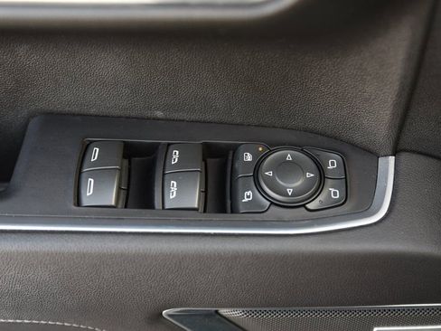 Used 2022 GMC Sierra 1500 SLT w/ SLT Convenience Package image 16