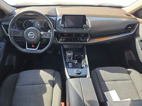 Used 2021 Nissan Rogue SV image 8