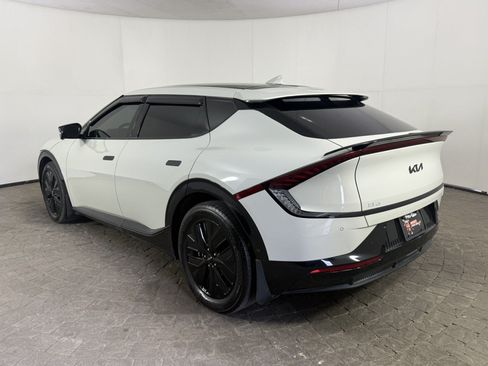 Used 2022 Kia EV6 Wind w/ Wind Technology Package AWD/4WD image 5
