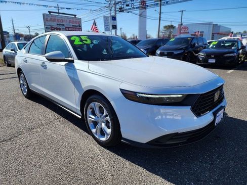 Used 2025 Honda Accord LX image 7