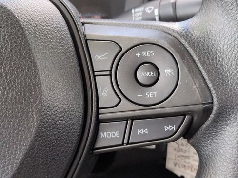 Used 2021 Toyota Corolla LE FWD image 23