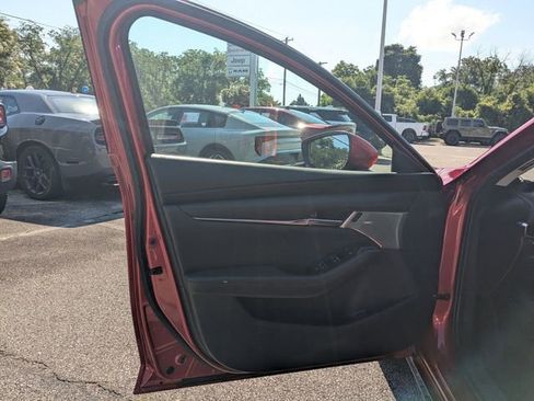 Used 2019 MAZDA MAZDA3 Sedan w/ Premium Package FWD image 11