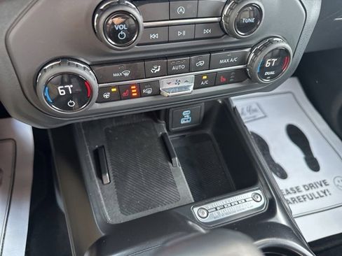 Used 2025 Ford Bronco Outer Banks image 44