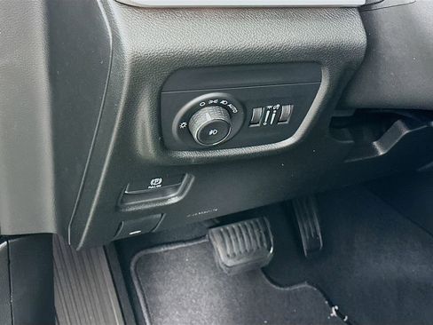 New 2025 Jeep Grand Cherokee Limited image 13