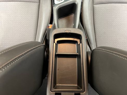 Used 2022 Buick Encore GX Select w/ Sport Touring Package FWD image 44