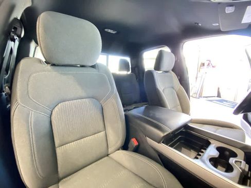 Used 2019 RAM 1500 Big Horn AWD/4WD image 26