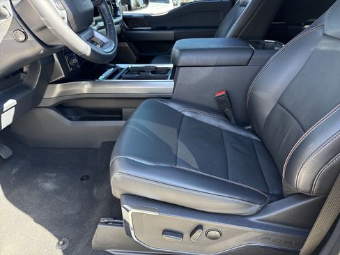 Used 2023 Ford F250 Lariat w/ Lariat Ultimate Package image 9