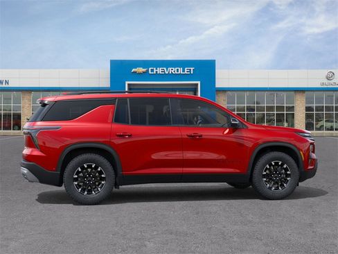 New 2026 Chevrolet Traverse Z71 w/ Driver Confidence Package image 5