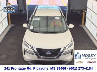 Used 2023 Nissan Rogue SV video 2