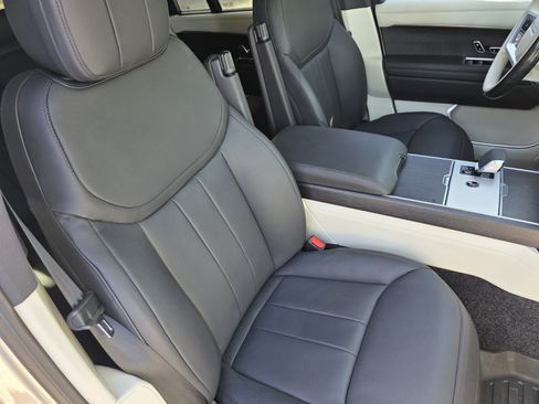 Certified 2024 Land Rover Range Rover SE AWD/4WD image 26