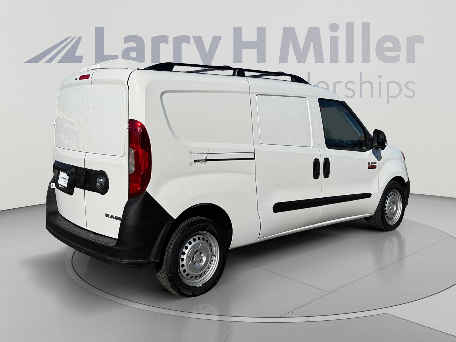 Used 2018 RAM ProMaster City Tradesman FWD image 5