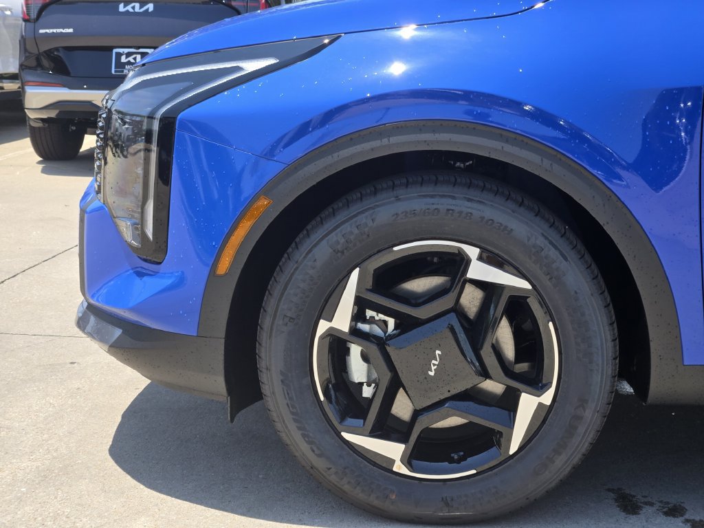New 2026 Kia Sportage EX FWD image 5