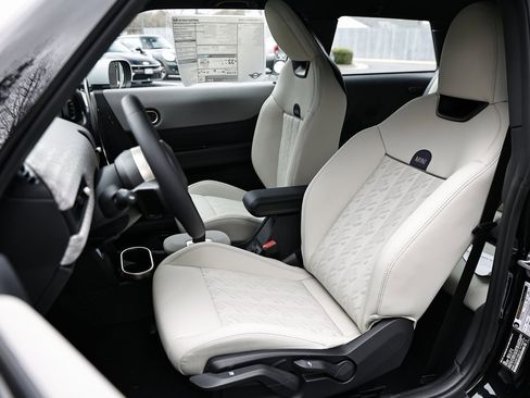 New 2026 MINI Cooper 2-Door Hardtop image 19