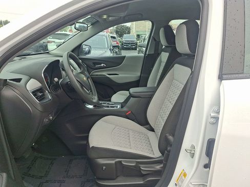 Certified 2024 Chevrolet Equinox LS w/ Driver Confidence II Package FWD image 14
